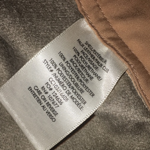 Alice & Olivia Faux Leather Shorts | Beige | Size S/P - Picture 4 of 4